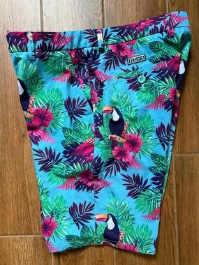HReski Tropical Toucan Print Flat Front Men’s Shorts - 34 / 10” inseam